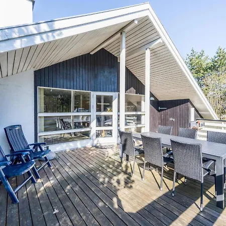 Bright With Covered Terrace-by Traum