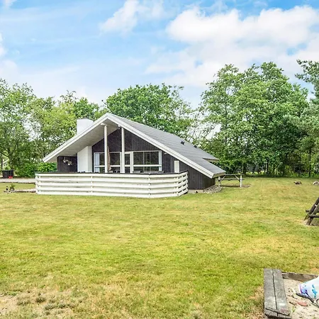 Bright With Covered Terrace-by Traum Dom wakacyjny *