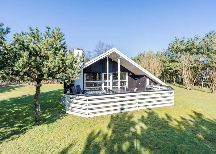 Semesterbostad Bright With Covered Terrace-by Traum Nørre Nebel