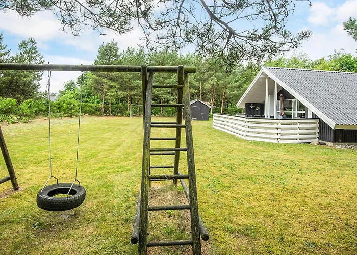 Bright With Covered Terrace-by Traum Semesterbostad *